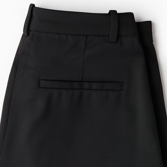 H&M Wide Leg Twill Dress Pants Ankle Black Size 8 Pre-Loved - Picture 2 of 5